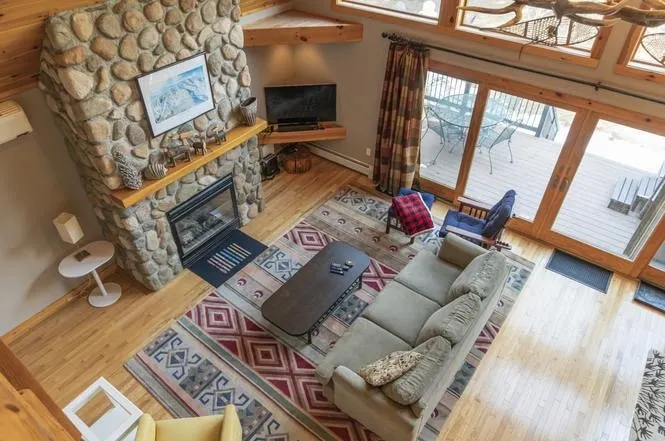 Sunday River Chalet w/Grill, Fire Pit & Jacuzzi! - Image 1