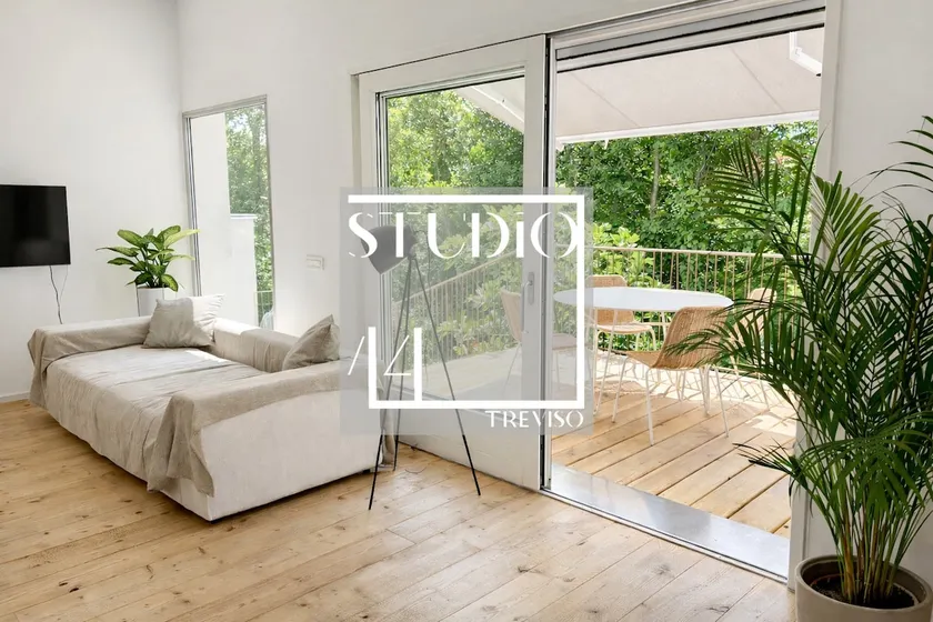 Studio 14 - apt design and terrace with river view - Image 1