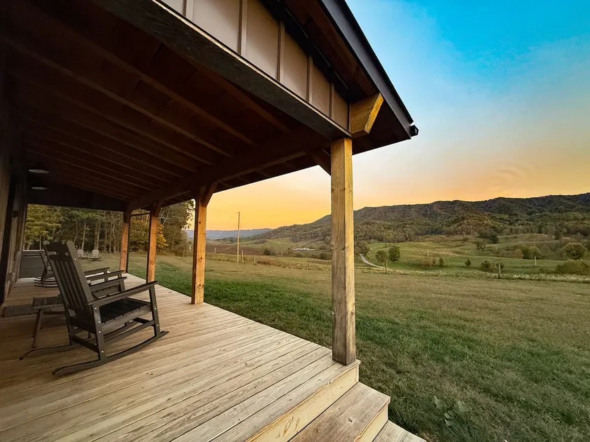 Valley View Cabin - Image 1