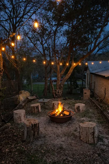 Austin Lake Hills Cozy Casita near Lake Austin - Image 1