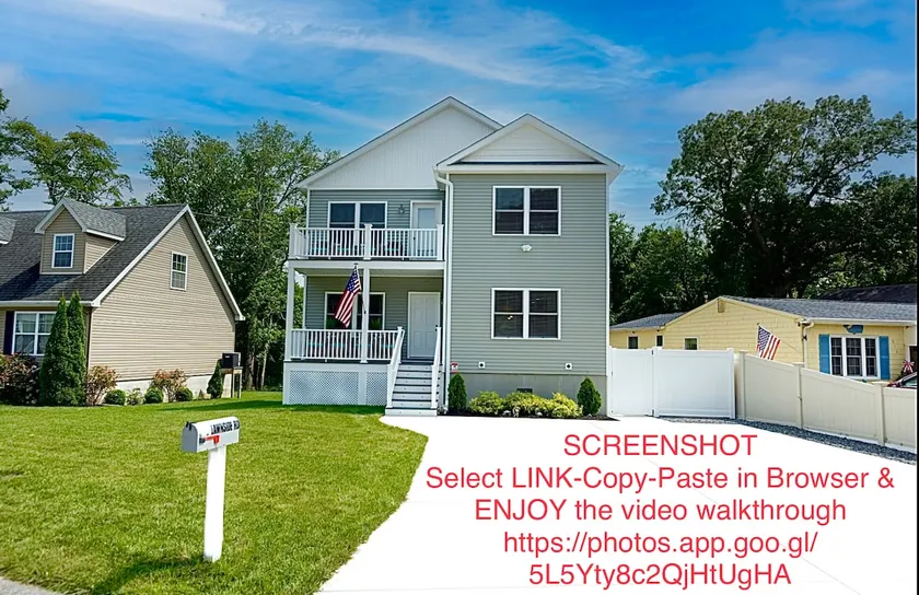Beach House Cape May just 1 block from the Bay & a Short 5 minutes walk, Sleeps 19 - Image 1