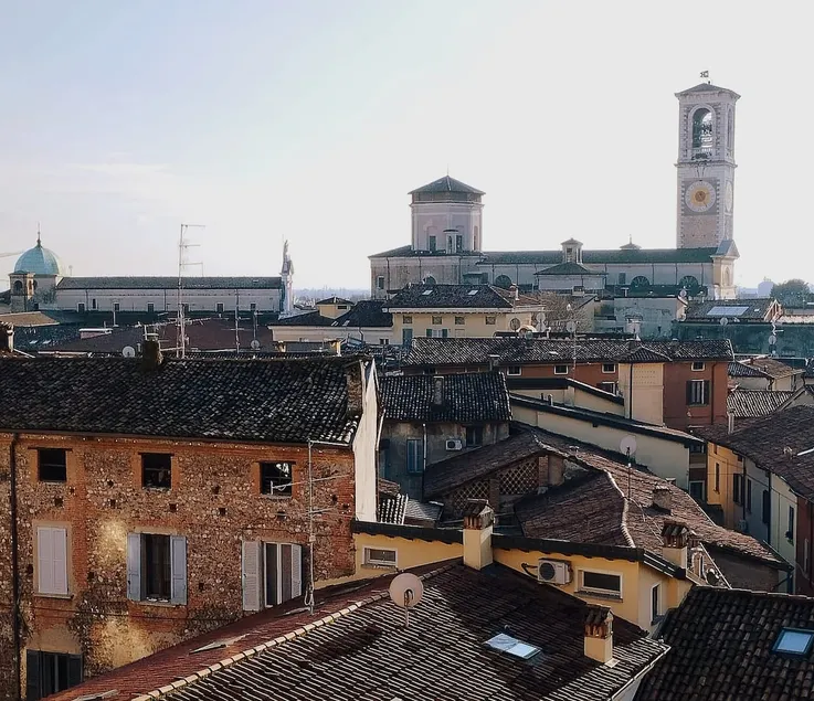 La Torre Apartment, Duomo View, Downtown, Sleeps 5 - Image 1