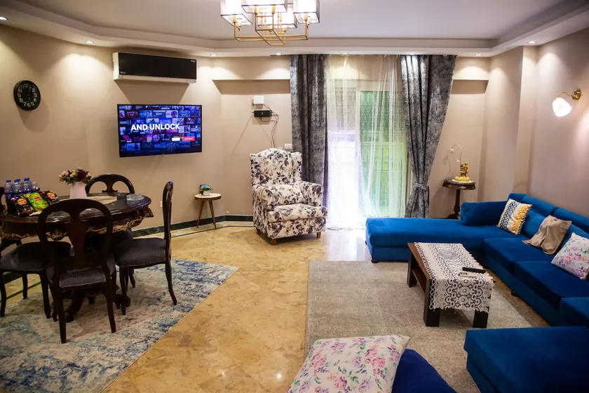 Luxury Stay Near Cairo Airport - Image 1