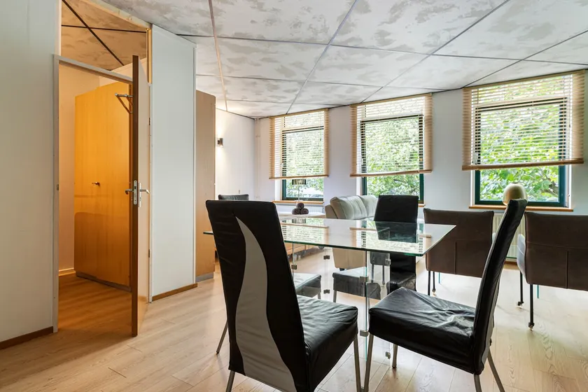 3. Lux apartment in Gouda, 50 mtrs from station - Image 1