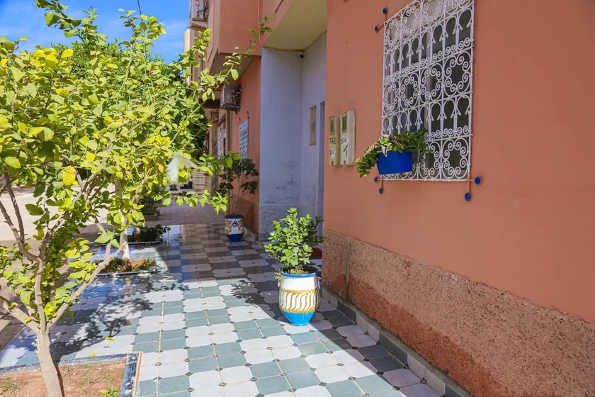 house with two air-conditioned bedrooms - Image 1
