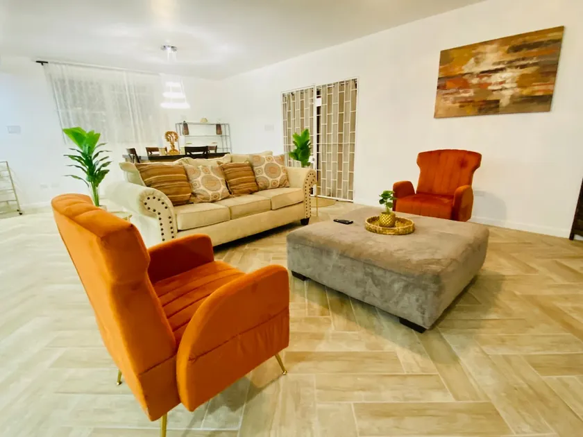 Large spacious 1bedroom 2 bathrooms close to beach - Image 1