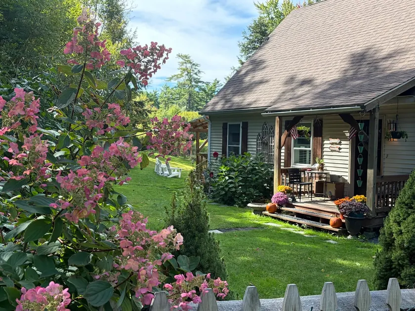 Upper Sunny Side Suite - Image 1