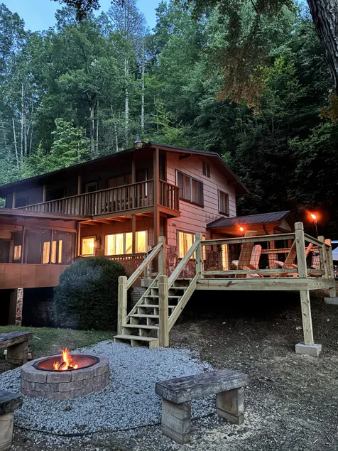Mountain Lake House, hiking, hot tub, fishing! - Image 1