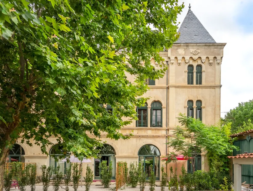 Historic Convent Apartment, Pool & Garden - Image 1