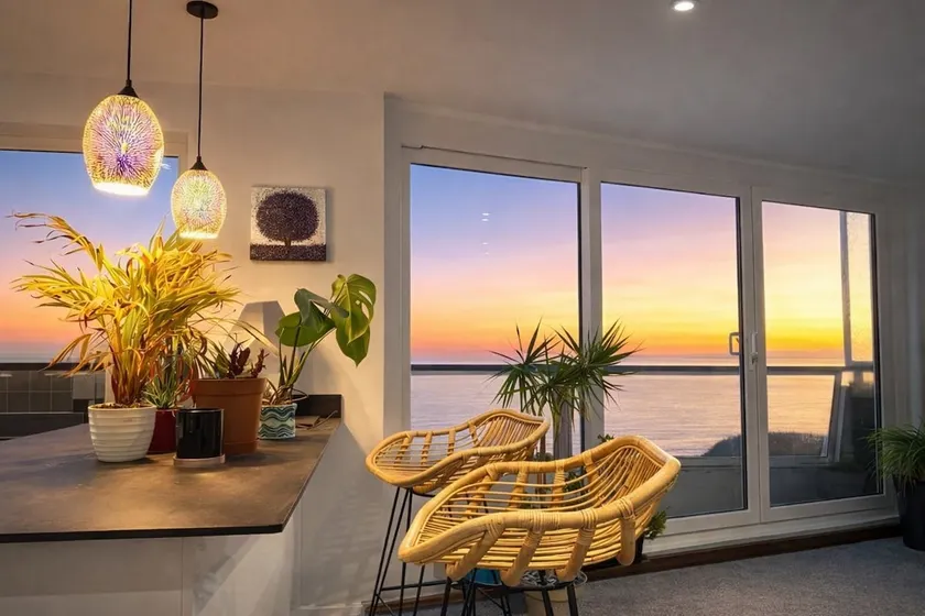 Stunning Sea View Two Double Bedroom Apartment - With Balcony - Opposite Beachfront Walk - Image 1