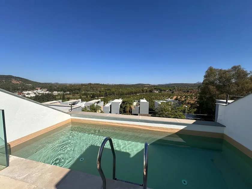 Private Rooftop Pool | 4 En-Suite Beds | Sotogrande - Image 1