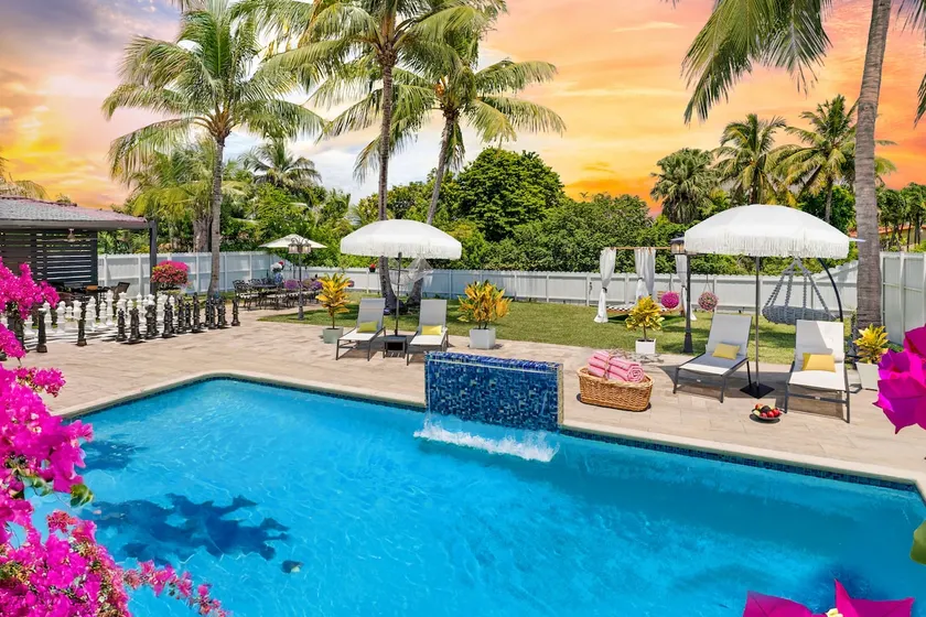 MIA Resort W/ POOL / BBQ /Cabana - Image 1