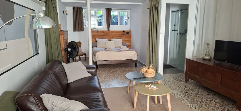 45 m2 studio with 6 mm patio, a walk from the beach. - Image 1