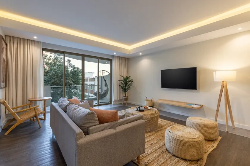 Capital M Sapphire Line 1 bed by YourHostNairobi - Image 1