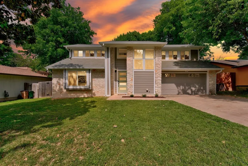 3BR, 2.5 Bath Dog-Friendly Retreat w/ Lg Backyard - Image 1
