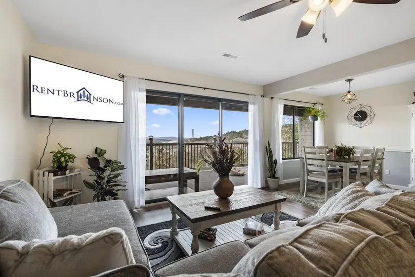 Modern Luxury Condo with Private Deck, Amazing Views, Near SDC with Free Tickets - Image 1