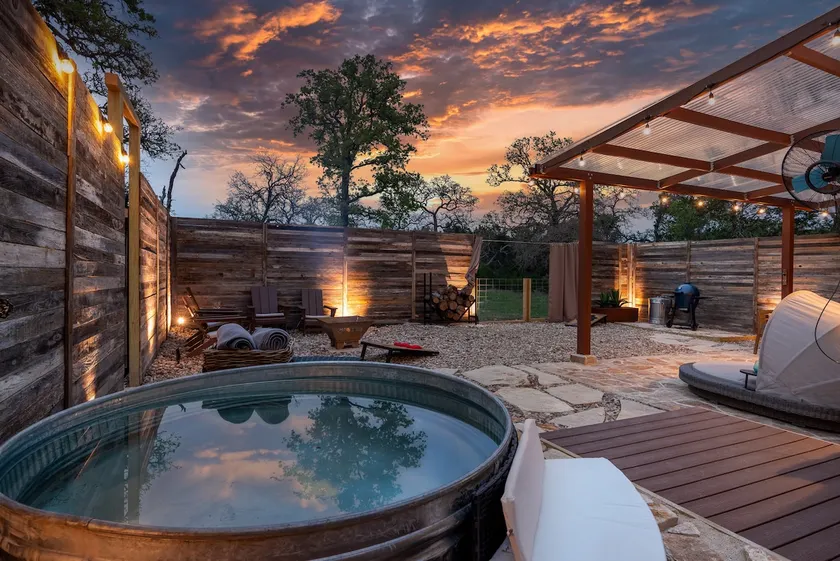 Private Retreat: Sauna + Plunge + Outdoor Shower* - Image 1