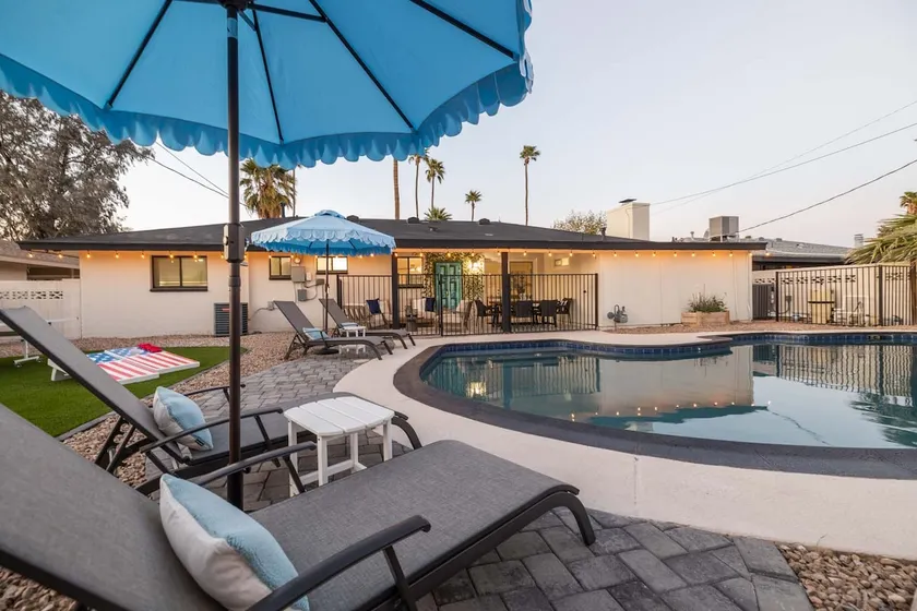 Urban ASU Dreamland with Heated Pool and 3 Baths! - Image 1