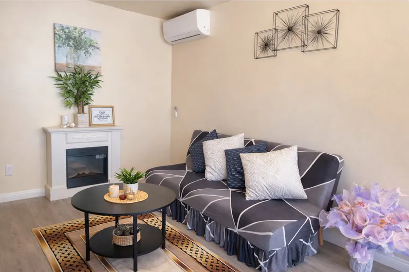 Detached New Refreshed 1BD/1BA - Image 1