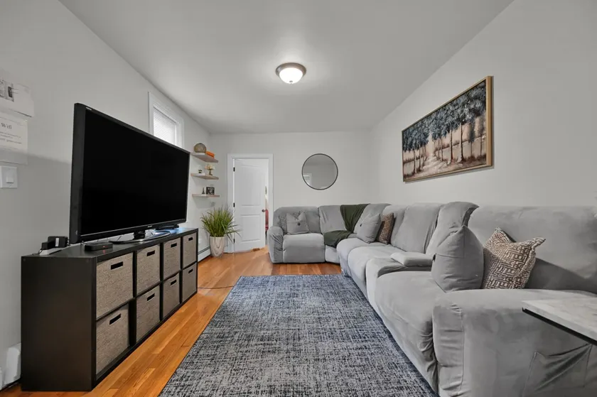 Location+Comfort+Convenience - Image 1
