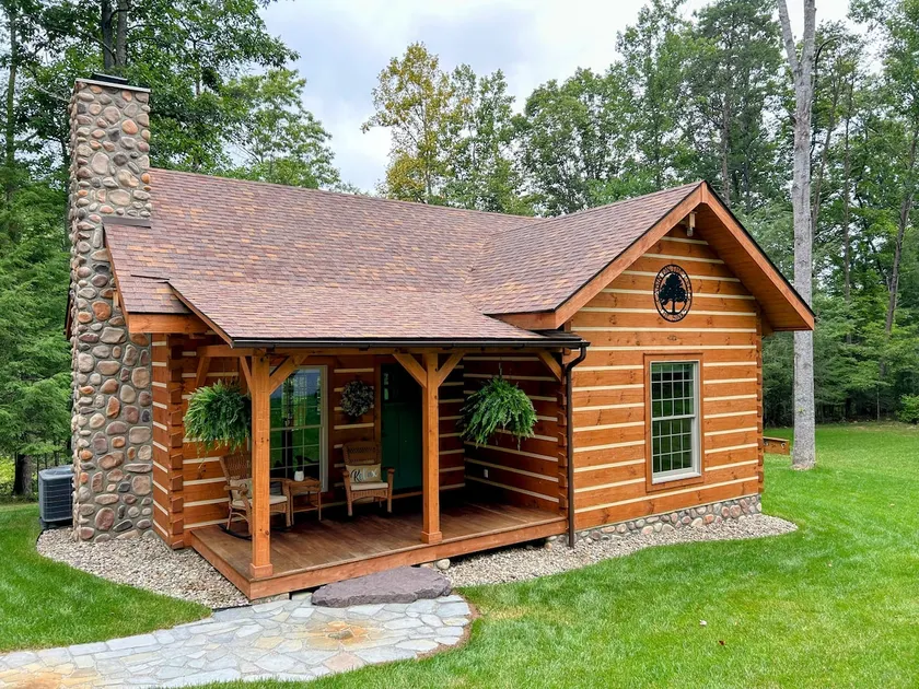Cabin On The Creek - Image 1