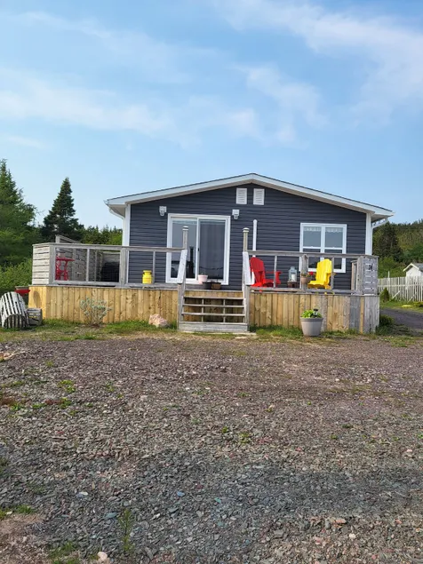 Island View Cottage - Image 1