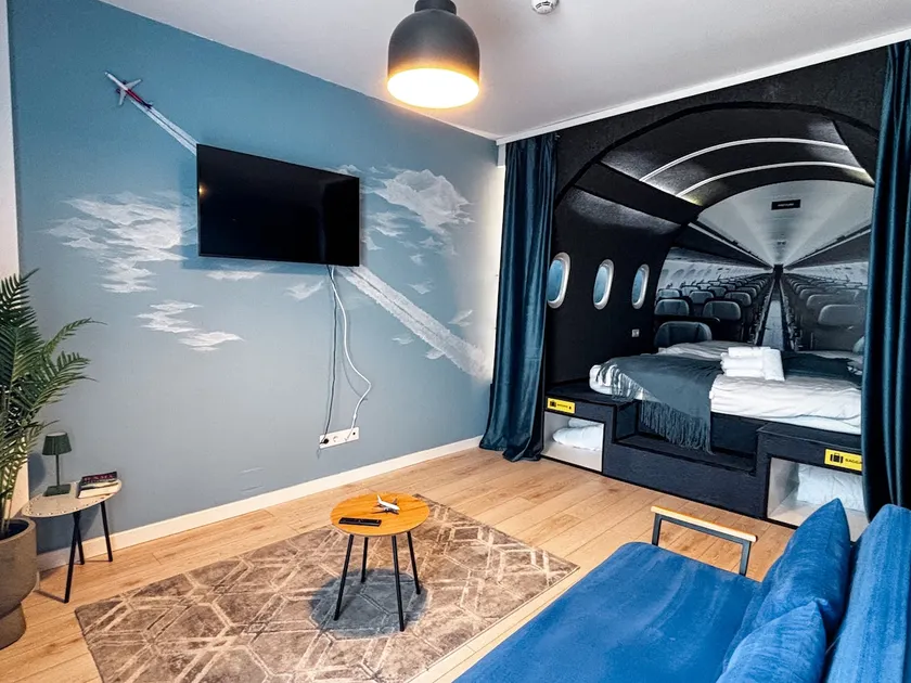 Airliner Apartment First Class Stay - Image 1