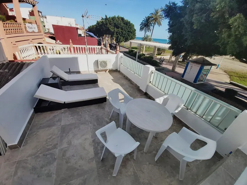 Beachfront House on 1st Line - Image 1