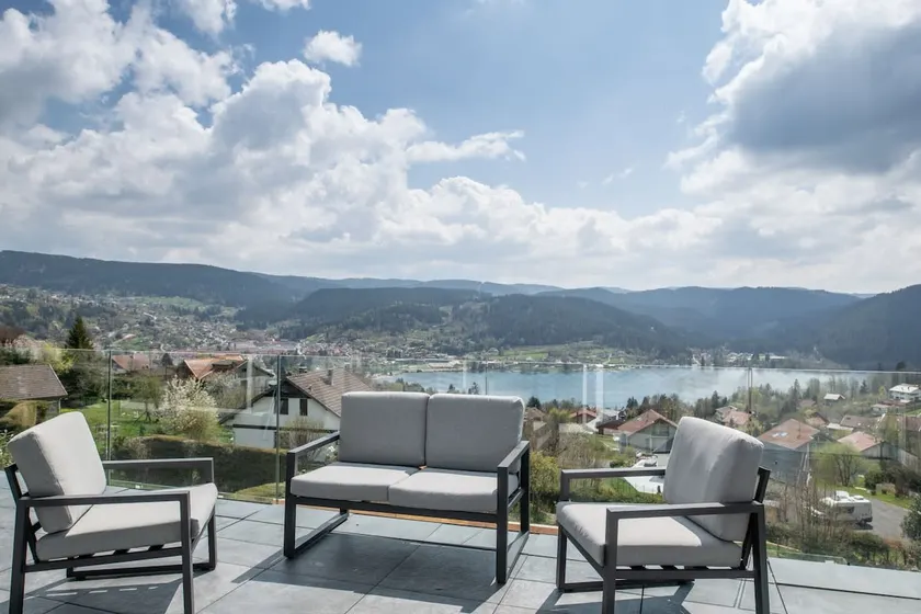 Villa Manteau de Neige - 14 pers - Pool Spa Sauna & Lake View - Image 1