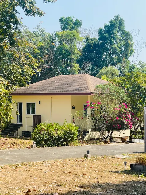 8 a ( balcony) - Image 1