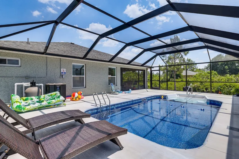 Fairways & MLB Fun! Poolside Haven in Lehigh Acres - Image 1