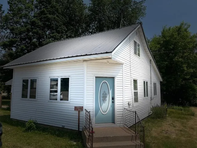 Hwy 32 Hideaway - Image 1