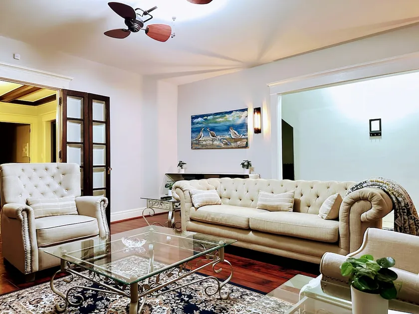 Elmwood village home - Image 1