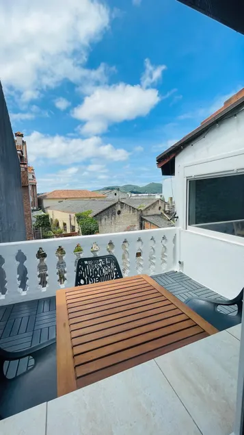 Sea and Sky - Spacious apartment with terrace in Santoña - Image 1