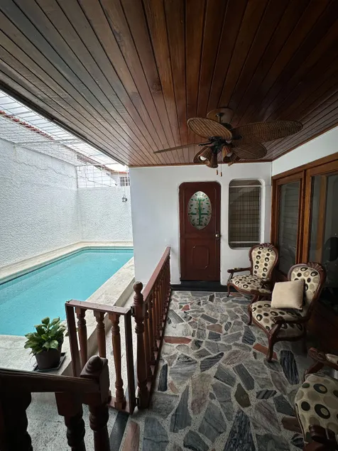 Luxury and exclusivity in the best area - Image 1