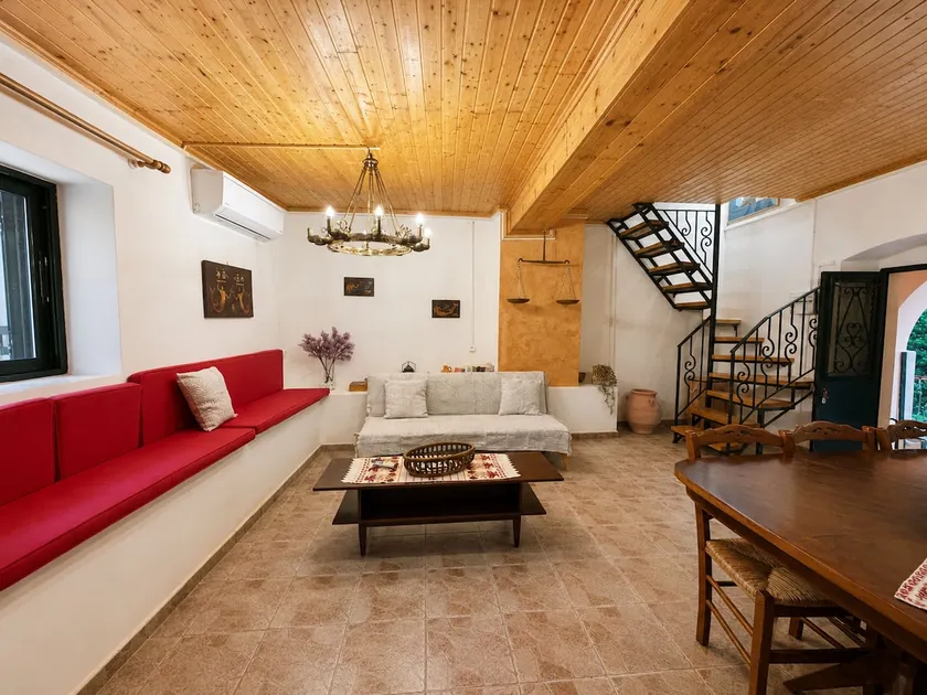 Kansoneta-Traditional Mansion in Gastouri Village - Image 1