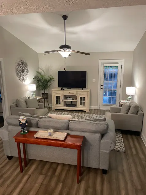 Beautiful 3BR/ 2 Ba - North Augusta - Image 1