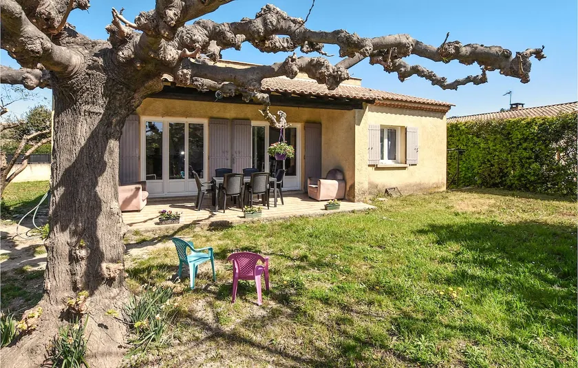 3 Bedroom Stunning Home In Rognonas - Image 1