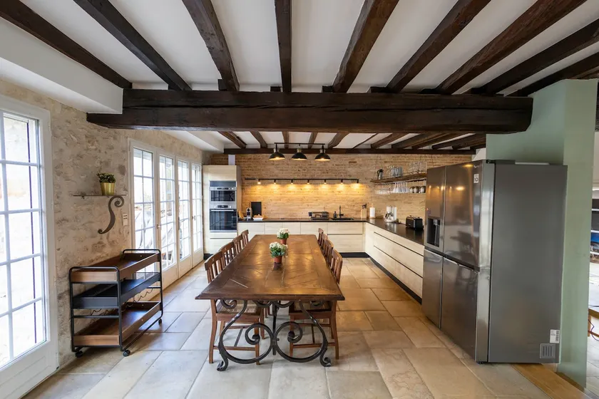 The Laurel House - Image 1