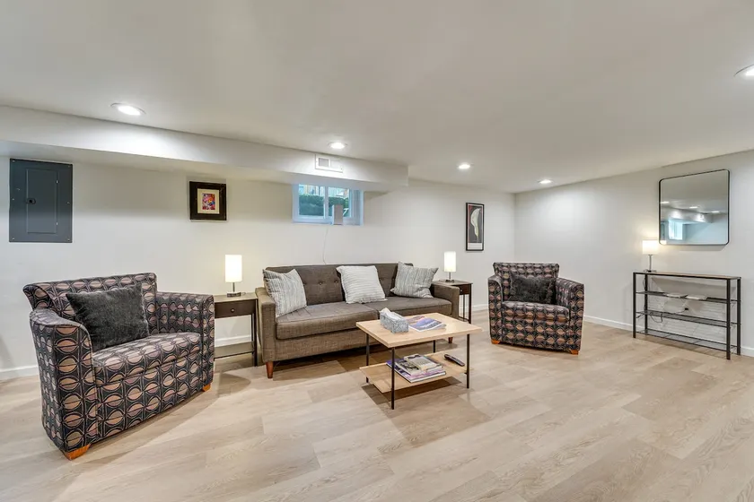 Remodeled Maple Leaf Basement Apt! 7 Mi to Seattle - Image 1