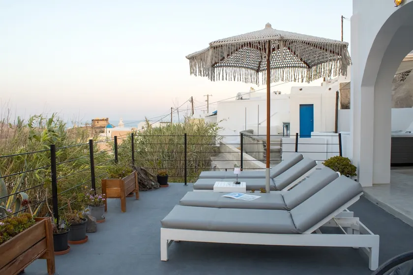 Villa Solasta #1 with jacuzzi in Santorini - Image 1