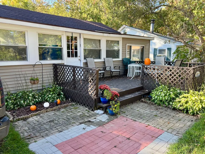 Michigan Getaway Cottage - Image 1