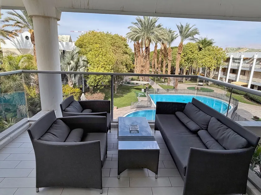Indoor parking - the promenade, malls, and restaurants are a 5-10 minute walk - Image 1
