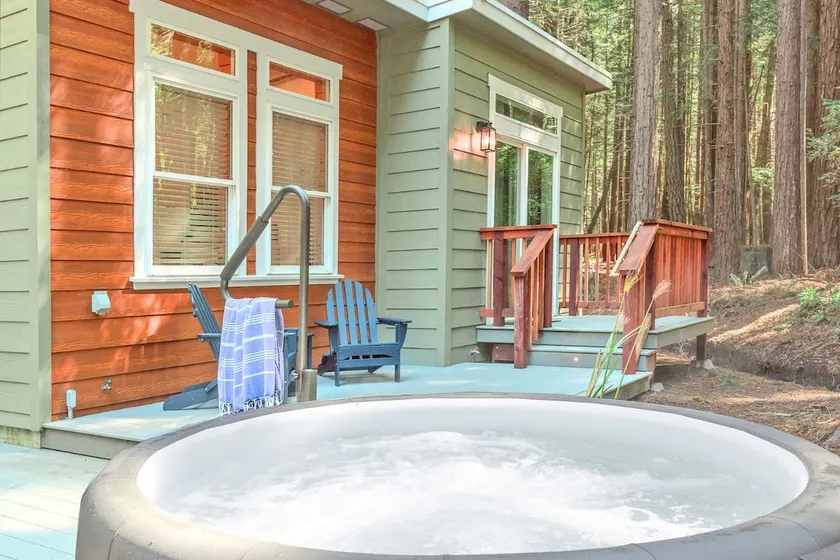 Couples Getaway | Hot Tub Under Redwoods - Image 1