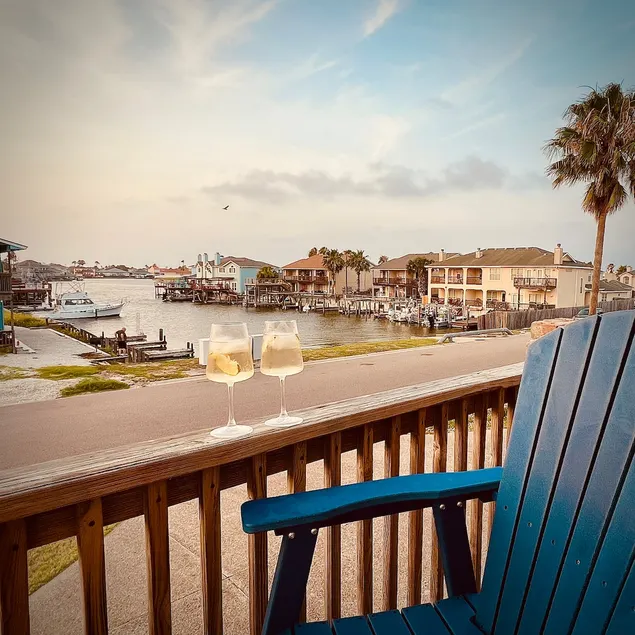Waterview Townhouse 4-Bedrooms - Image 1