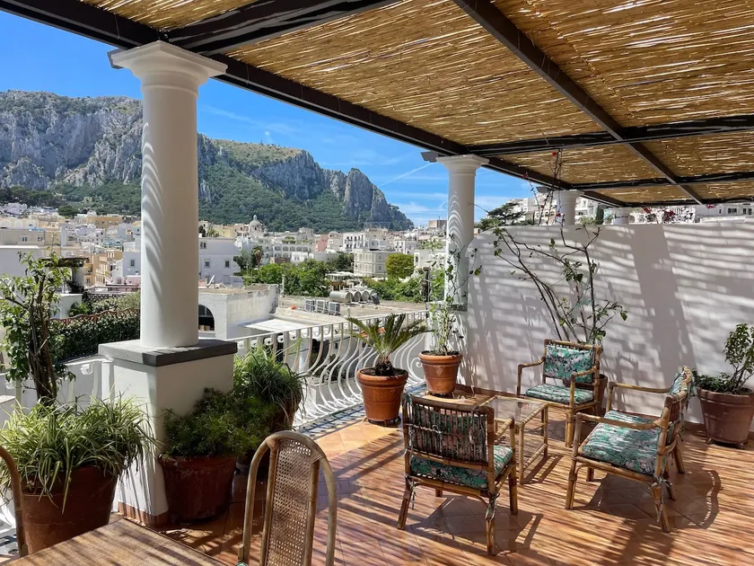 Caprese Terrace Apartment - Image 1
