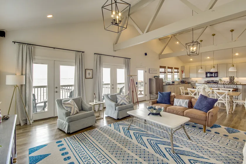 Lakefront NOLA Home w/ Hot Tub & Views! - Image 1