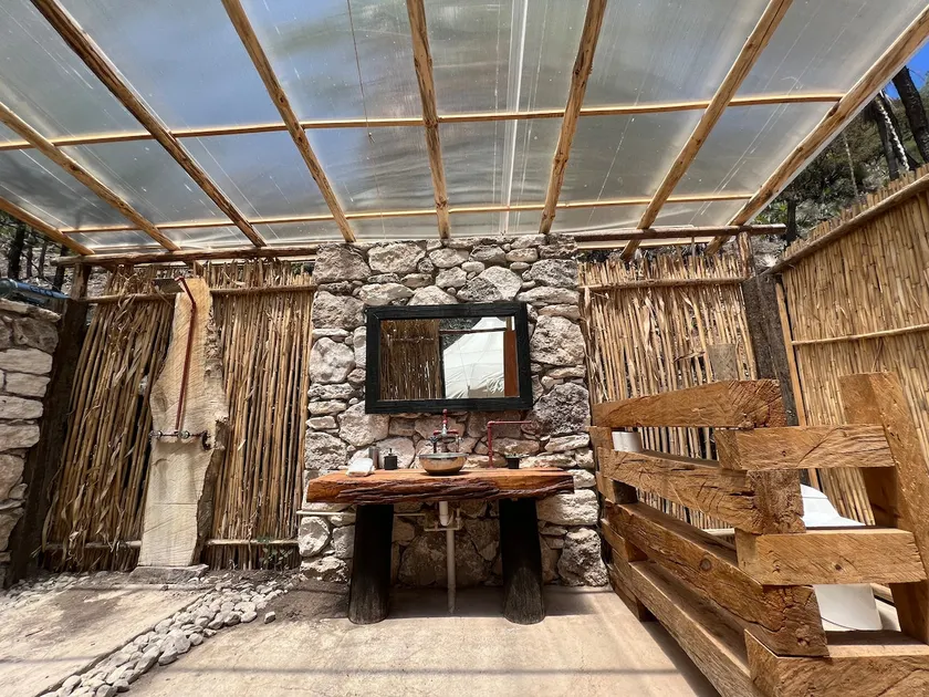 Glamping + Farmhouse + Horses - Image 1