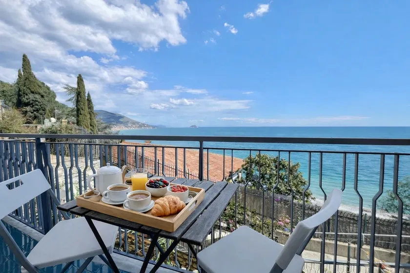 [Sea view & AC] Smeraldo Apartment - Image 1