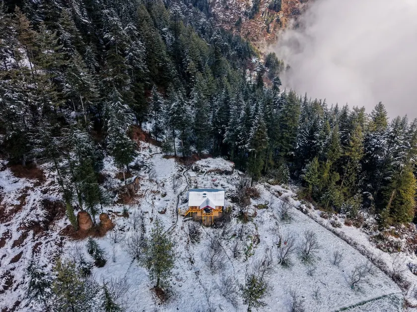 Rustic cottage in the heart of Sainj Valley - Image 1